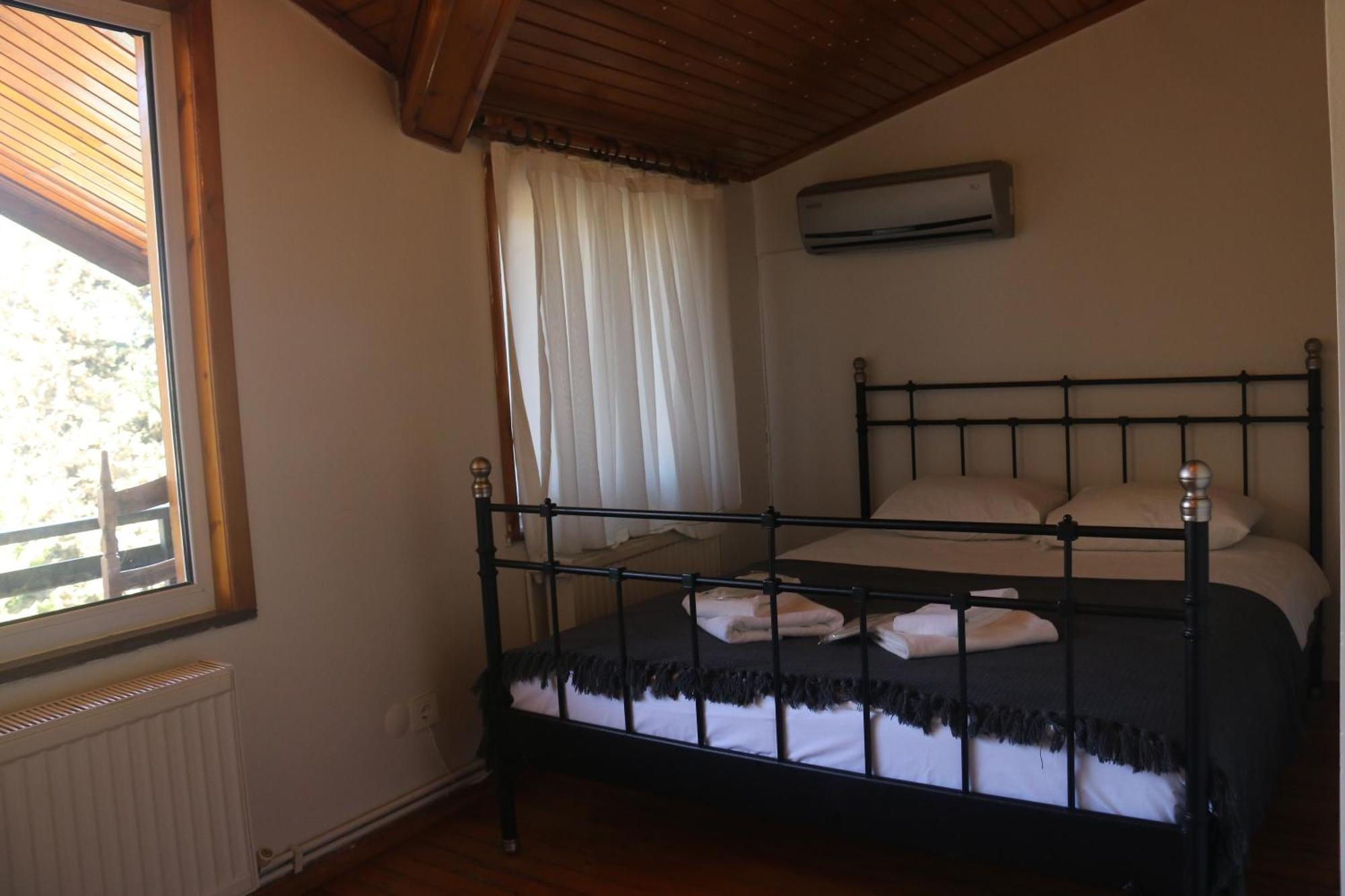 جزر الأمراء Bueyuekada Apart Hotel - Karadag Apart المظهر الخارجي الصورة