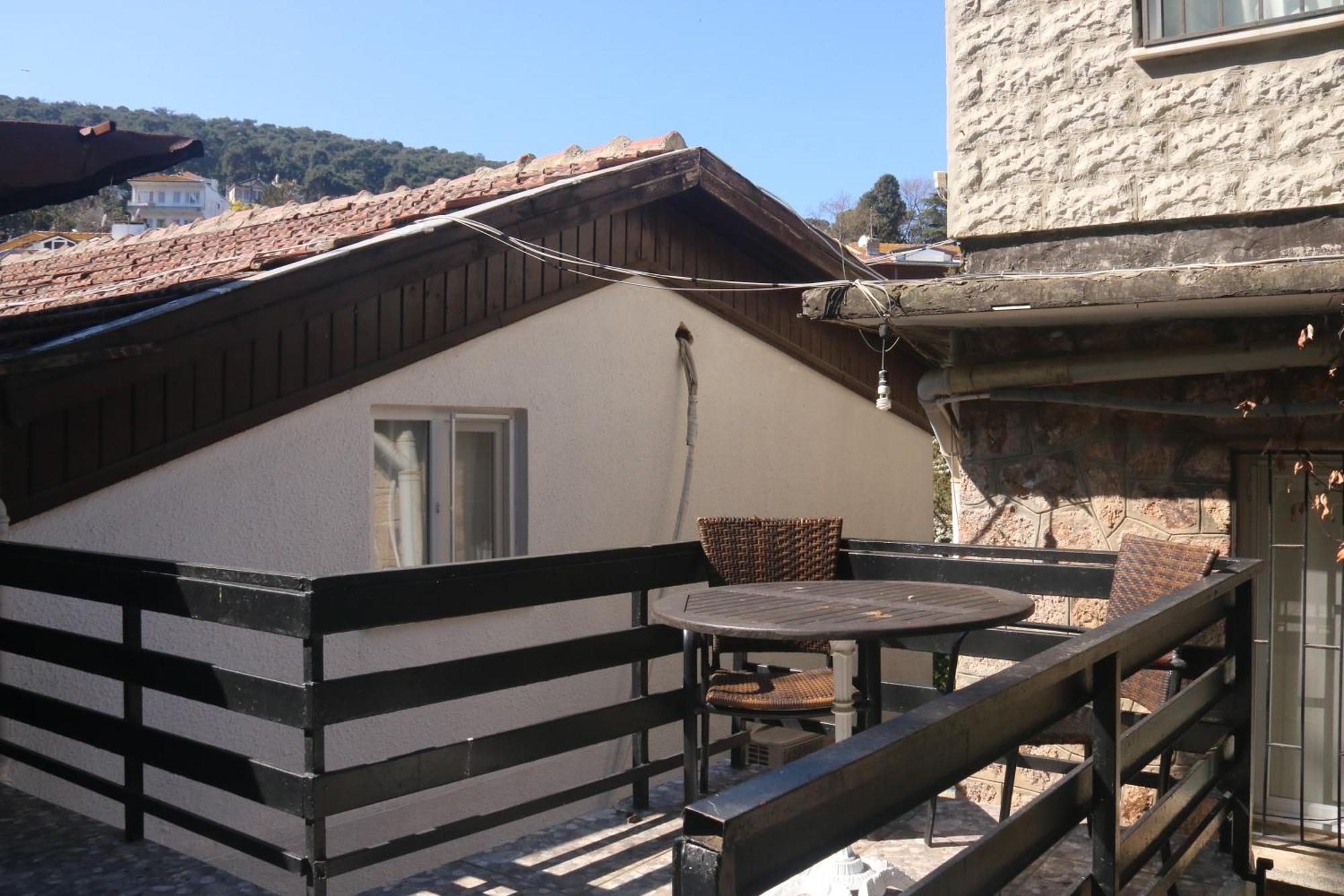 جزر الأمراء Bueyuekada Apart Hotel - Karadag Apart المظهر الخارجي الصورة