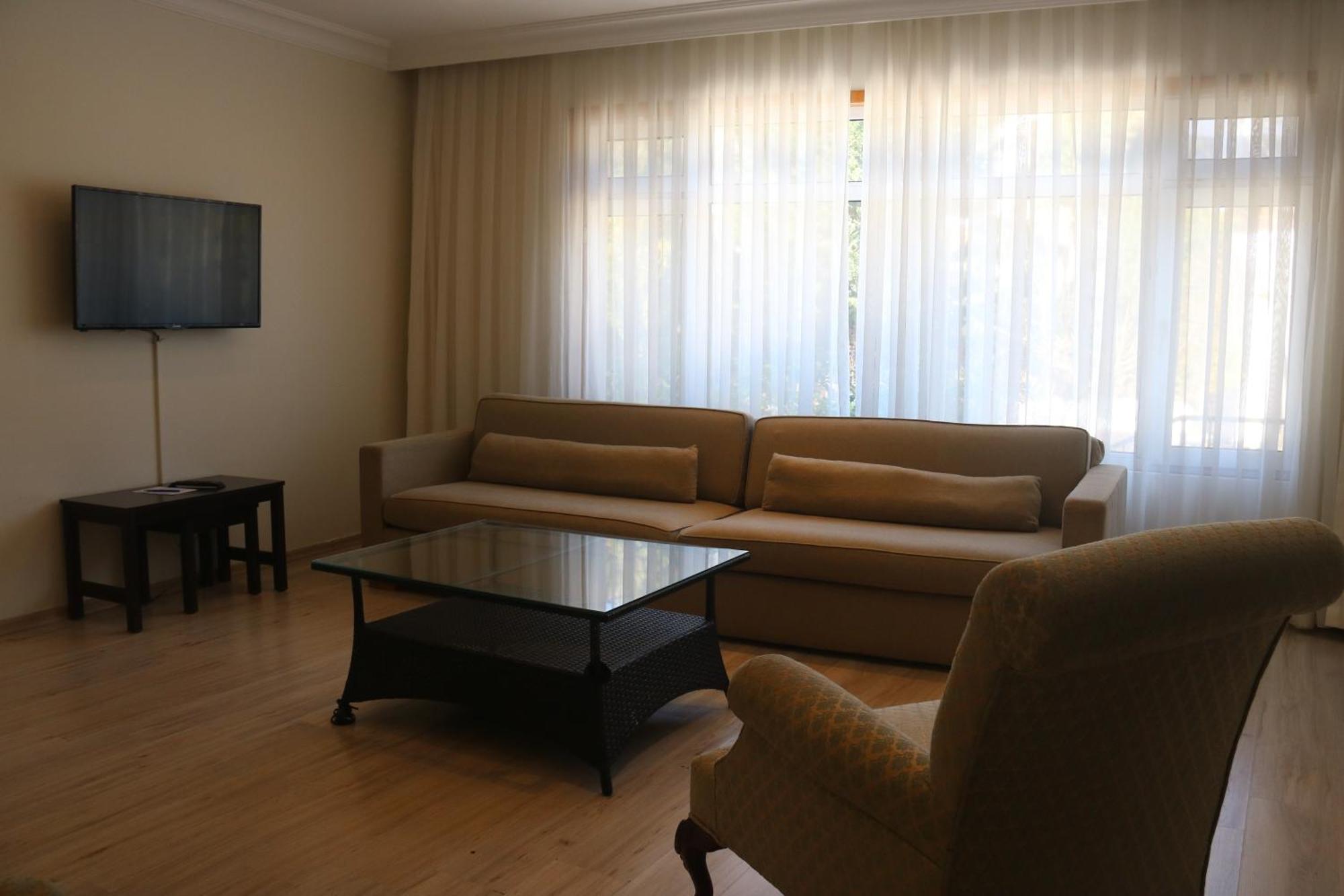جزر الأمراء Bueyuekada Apart Hotel - Karadag Apart المظهر الخارجي الصورة